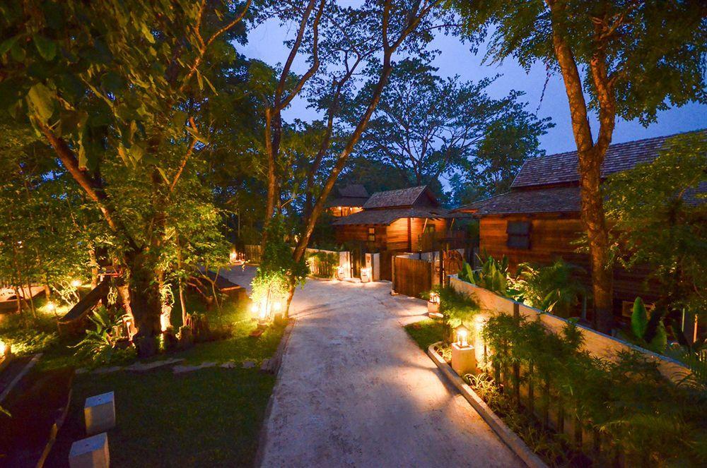 Ananta Thai Pool 4*