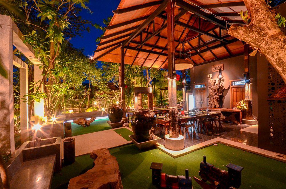 Ananta Thai Pool 4*