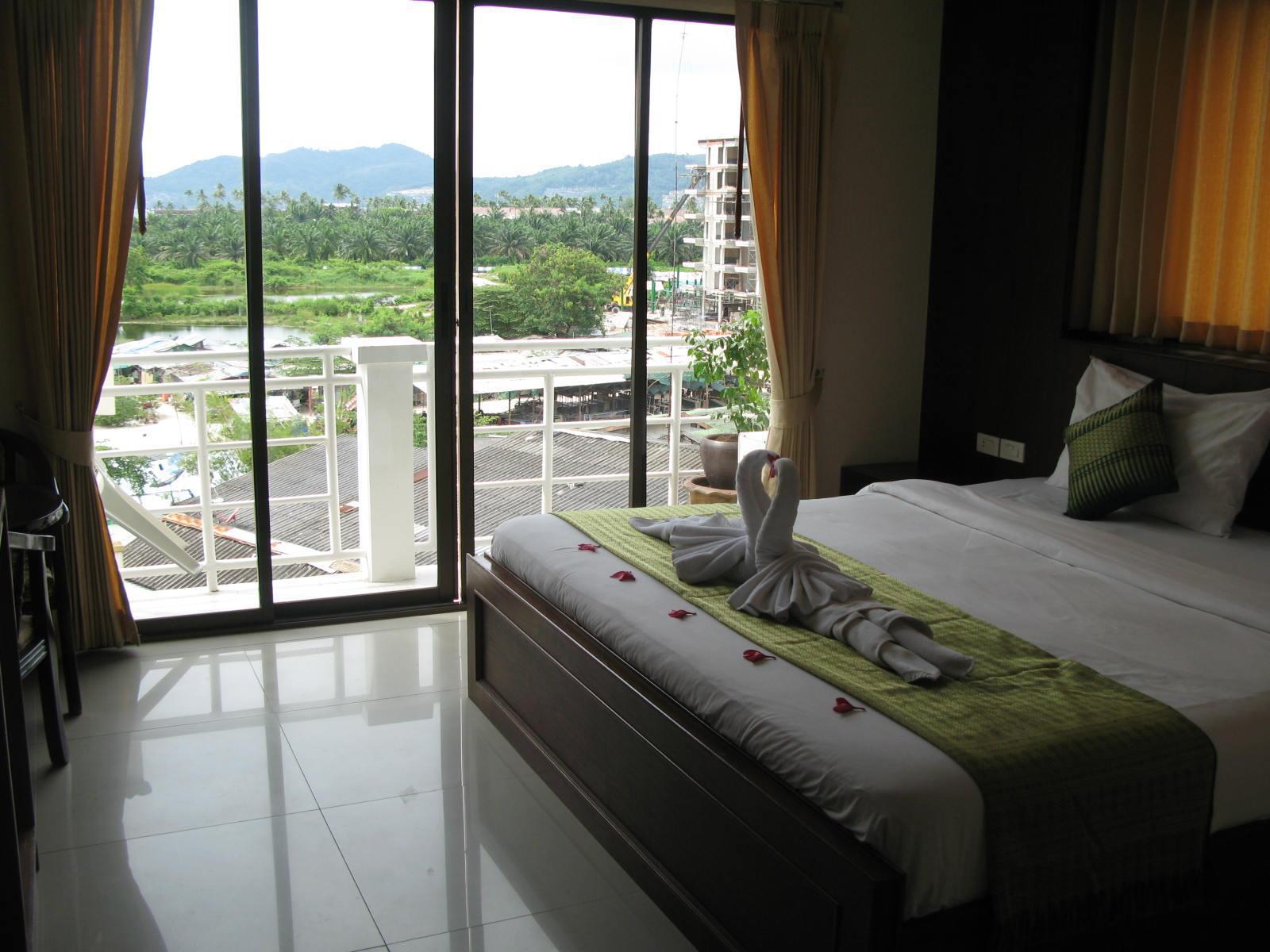 Triple Rund Place 2* Patong