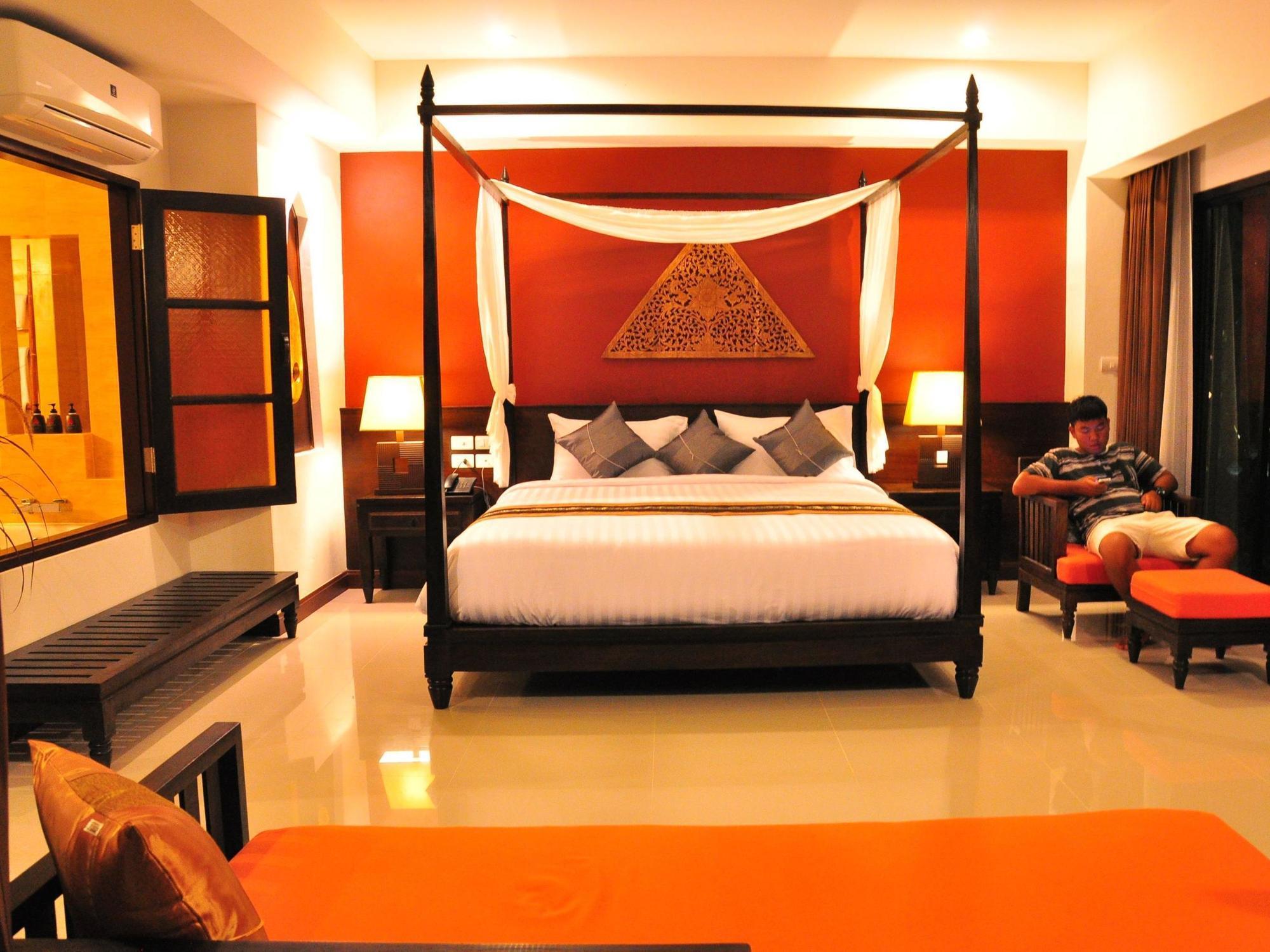 Navatara Phuket Resort