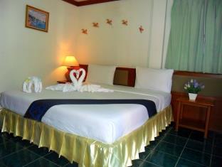 Seatel Phuket, 2*