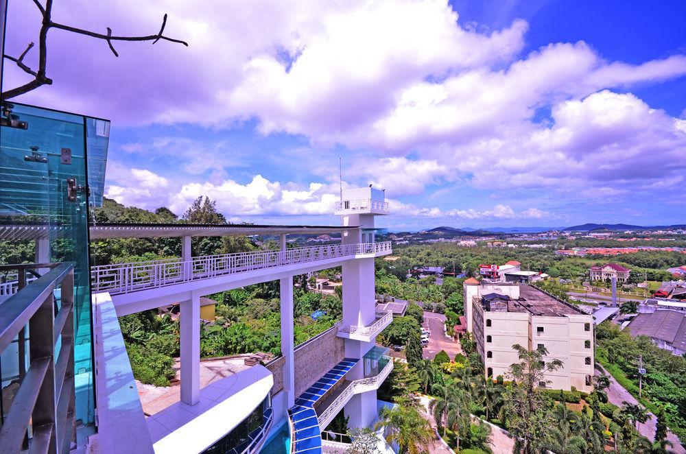 The Sky Dream Hotel 4*