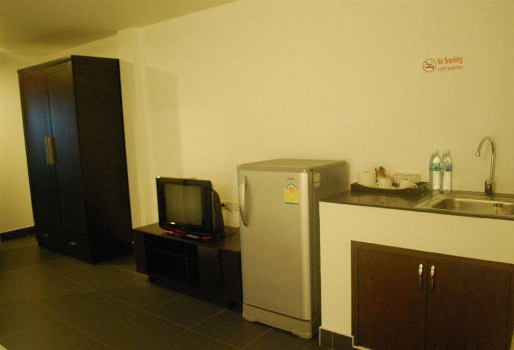 Baan Andaman Sea Surf Hotel 3*