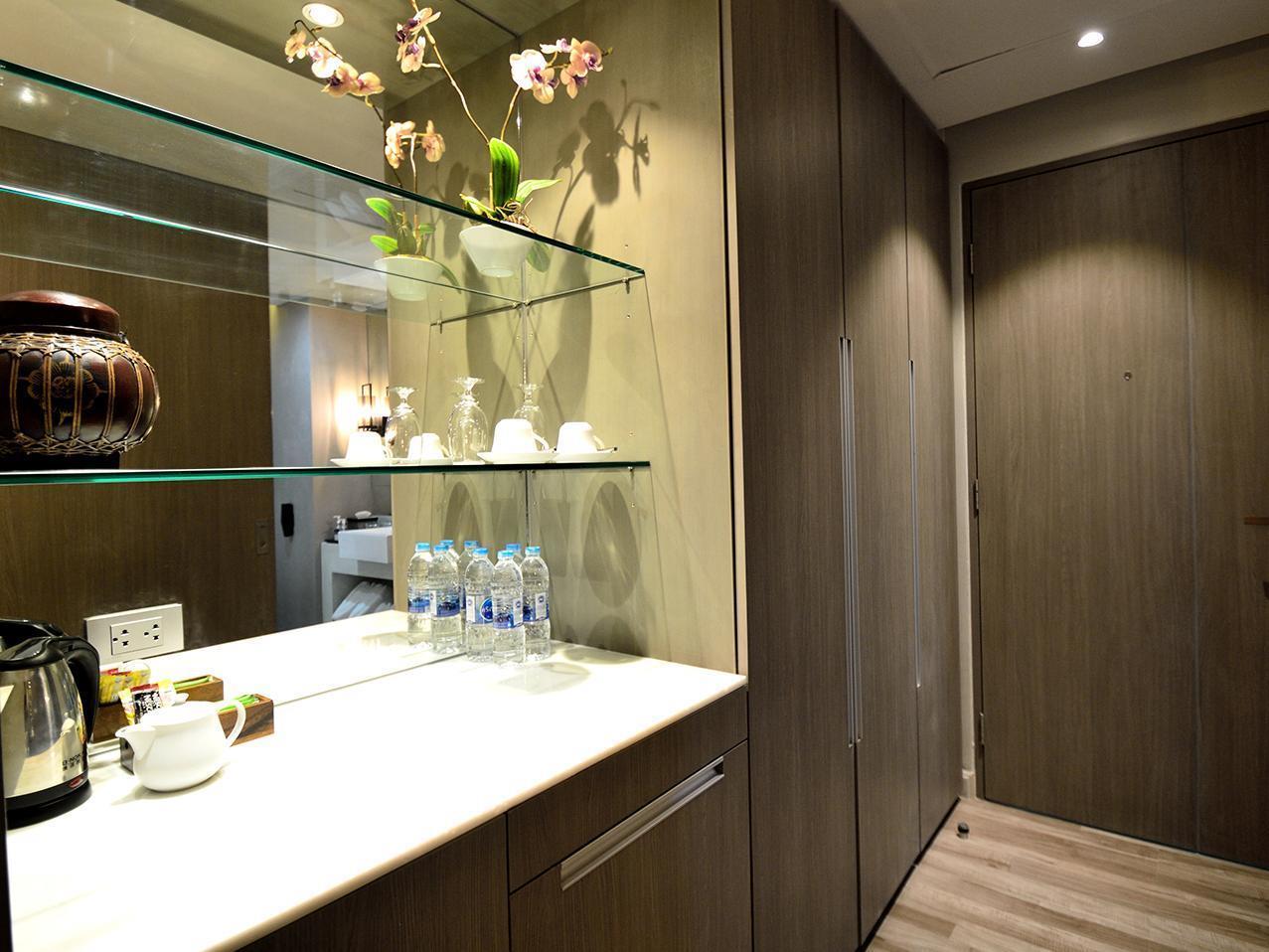 Ikon Phuket - Sha Extra Hotel 4*