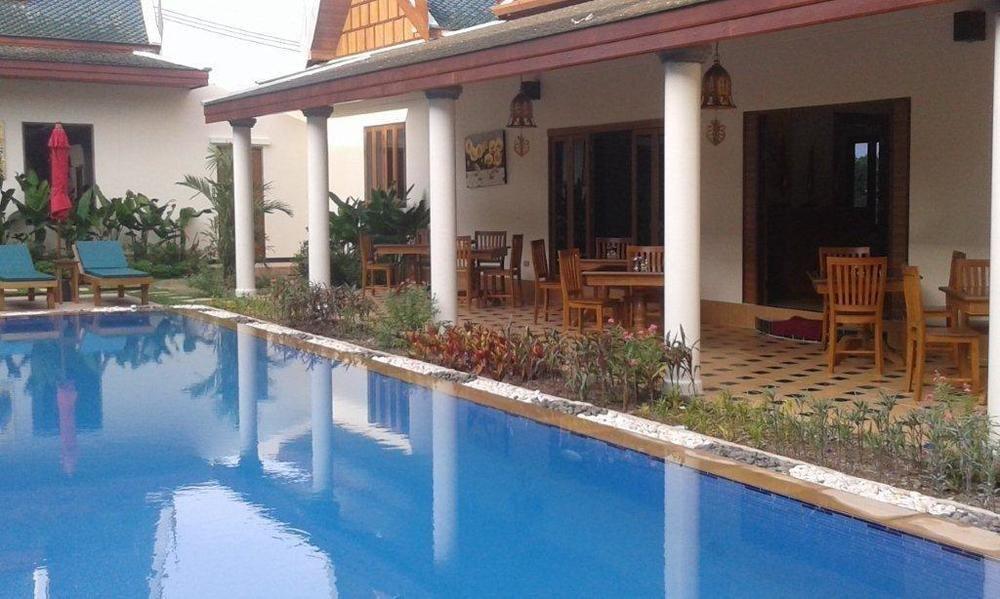 Villa Angelica Bed And Breakfast In Phuket Acomodação com café da manhã  Phuket