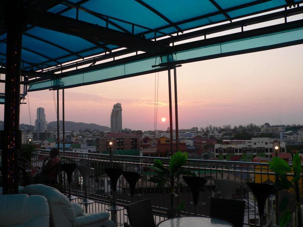 Eyes Hotel