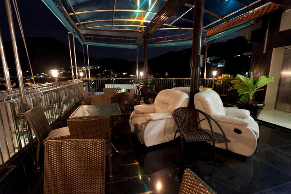 Eyes Hotel Patong