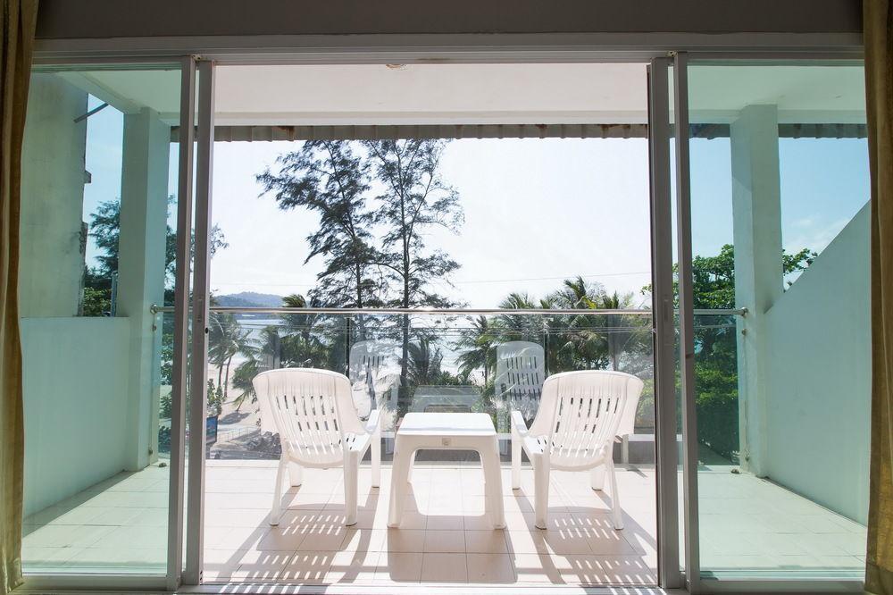 Time Out Beachfront Hotel Patong