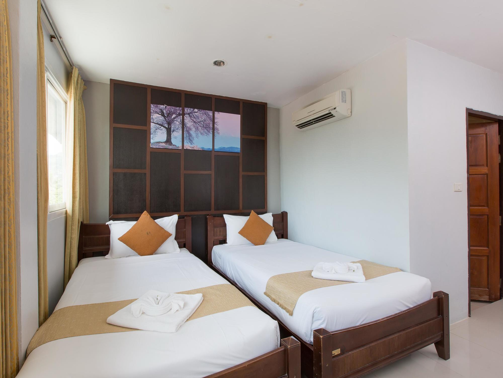 Time Out Beachfront Hotel Patong