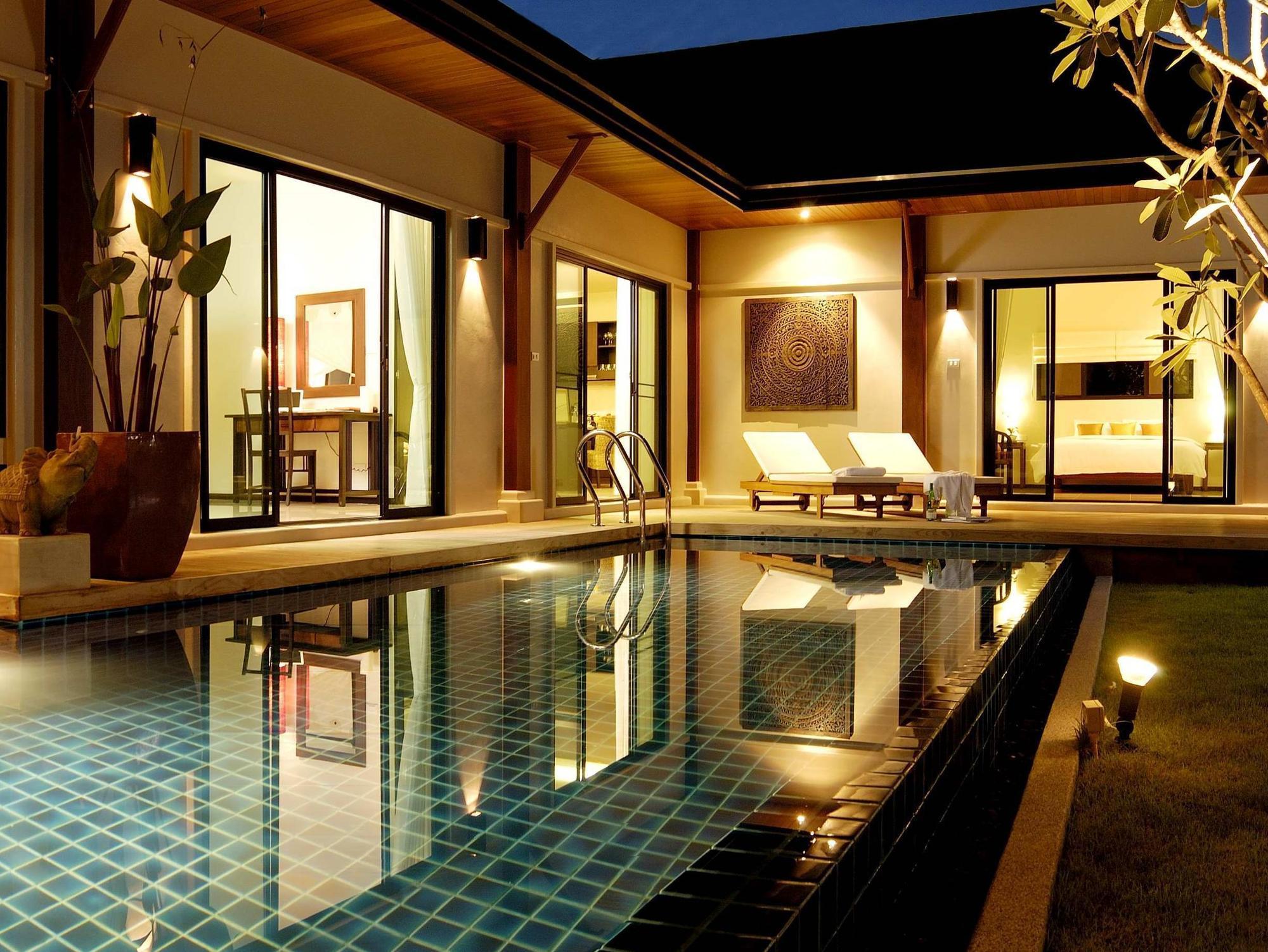Two Oriental Style Layan Phuket