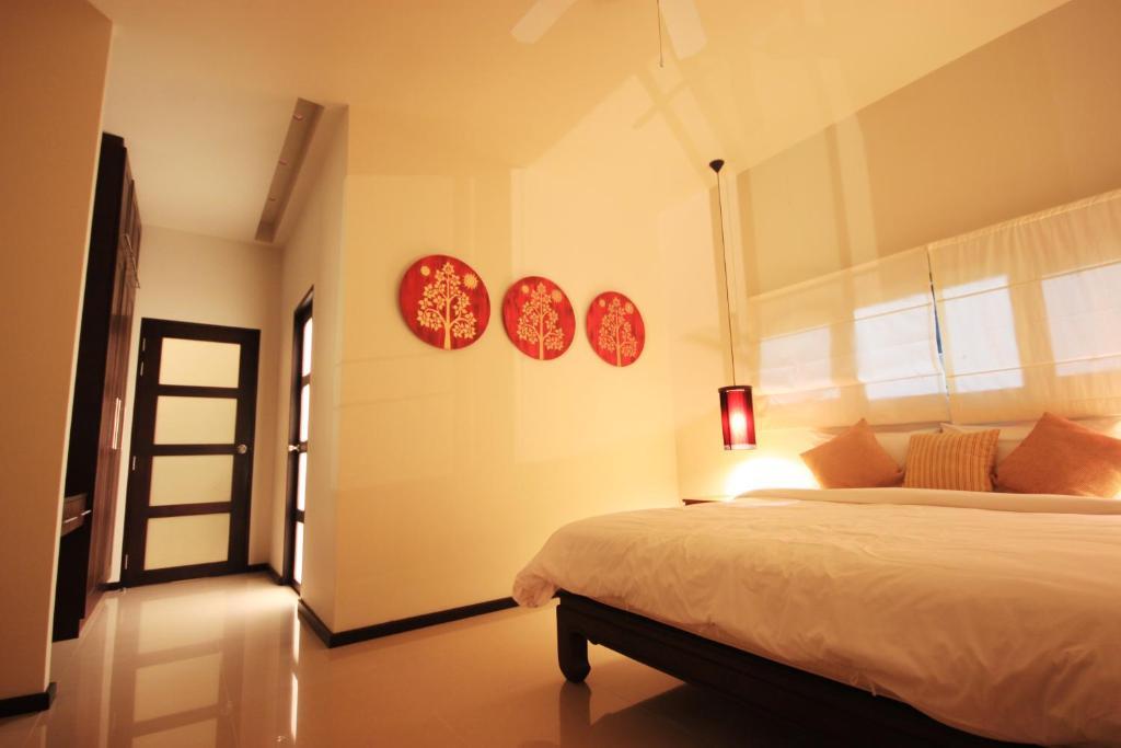 Two Villas Holiday Oriental Style Nai Harn Beach Villa Nai Harn