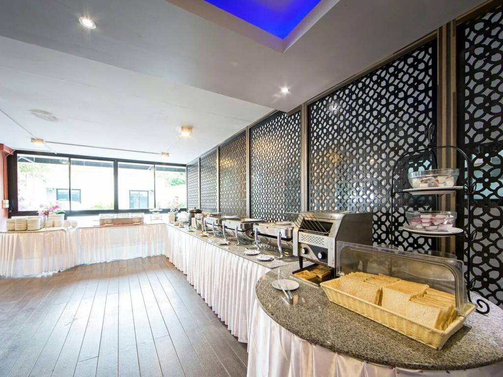 Hotel Grand Nai Harn Suites Rawai