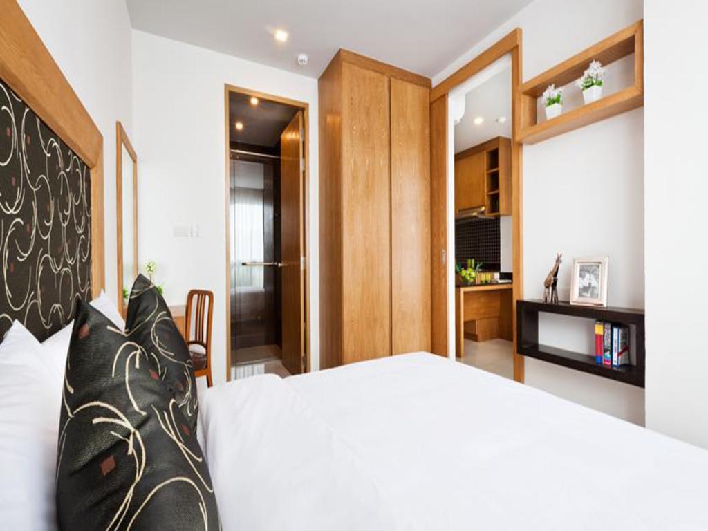 Hotel Grand Nai Harn Suites