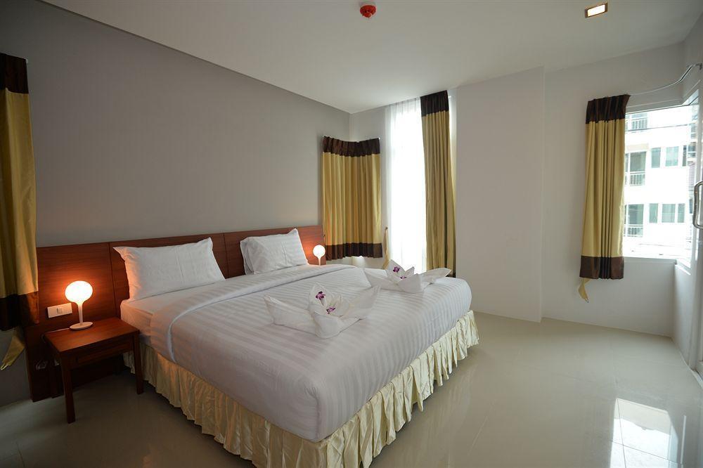 Hotel Baan Lukkan Patong 3*
