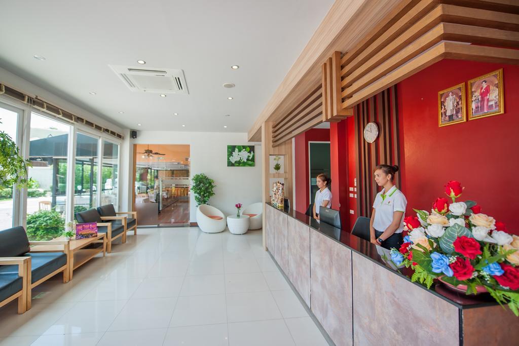 Hotel Grand Nai Harn Suites 4*