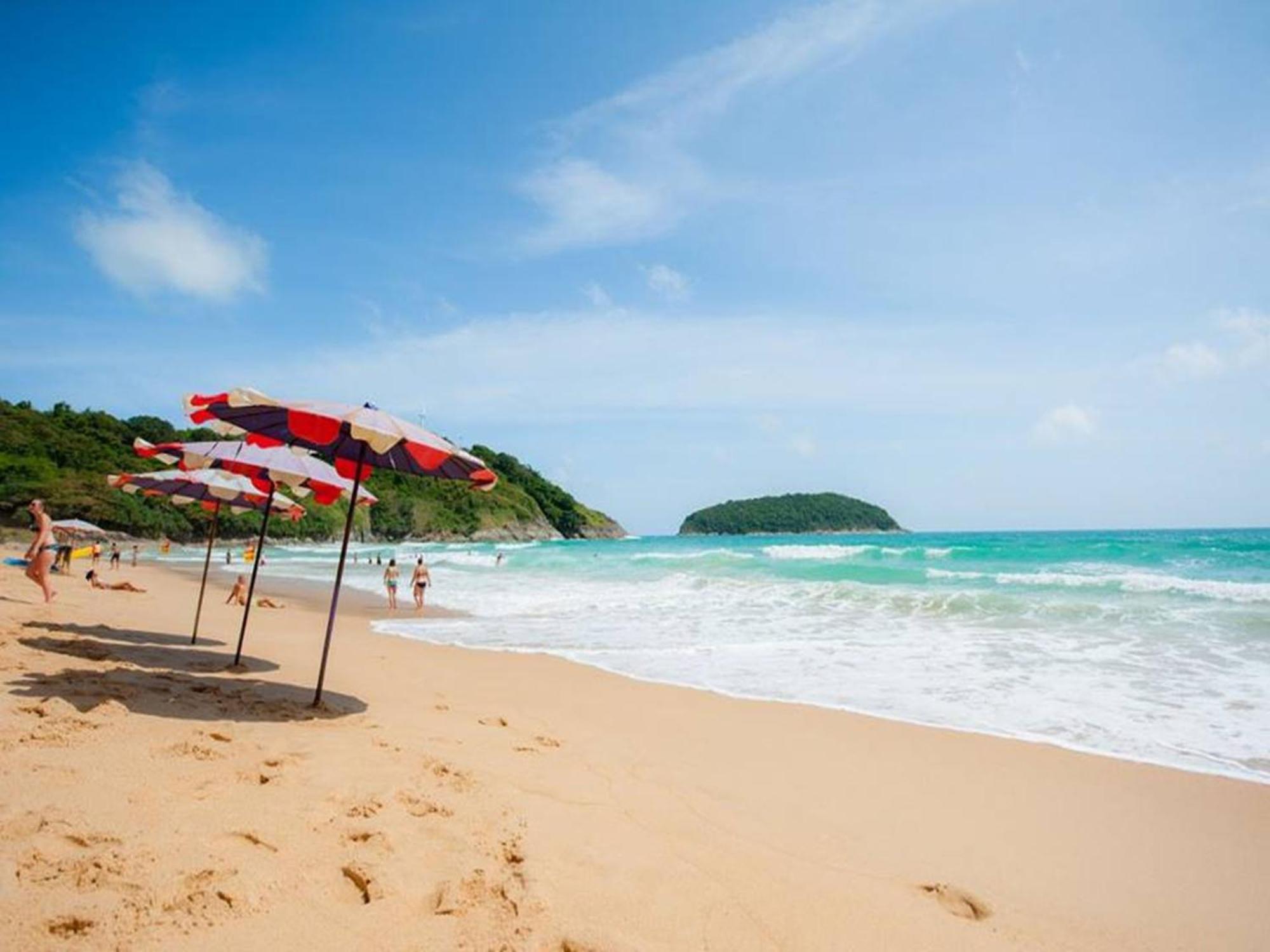 Hotel Grand Nai Harn Suites