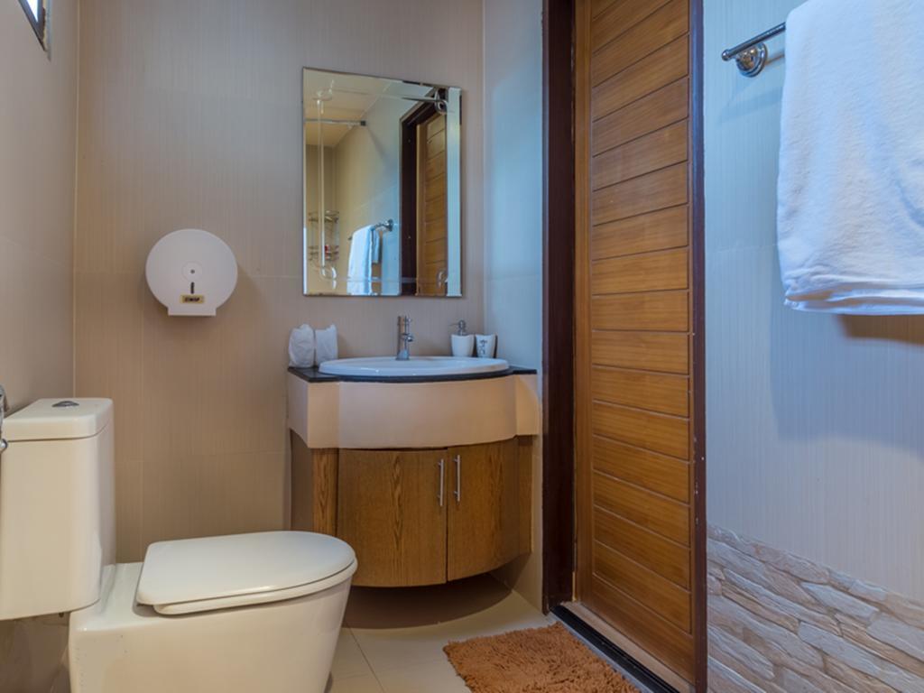 Hotel At Naiharn Boutique Hotel