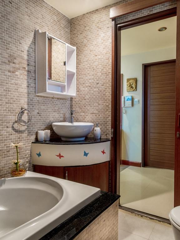 Hotel At Naiharn Boutique Hotel Rawai