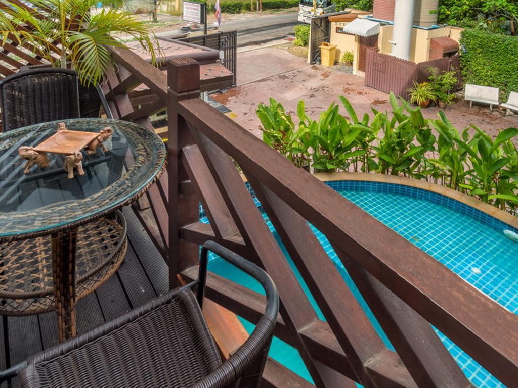 Hotel At Naiharn Boutique Hotel