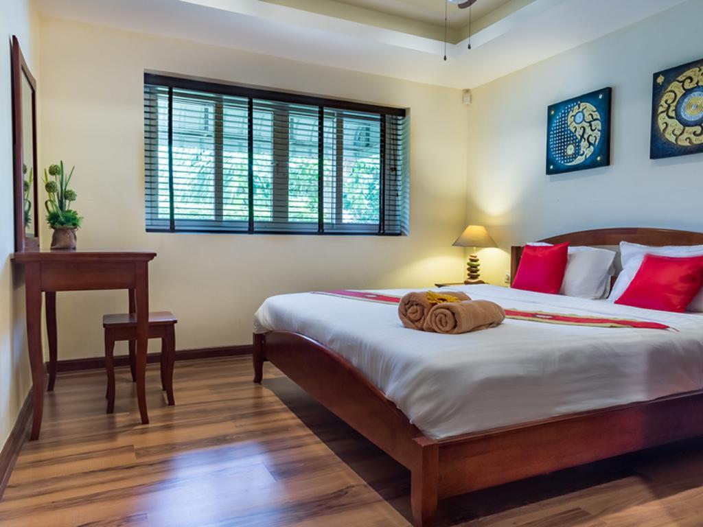 Hotel At Naiharn Boutique Hotel 3*