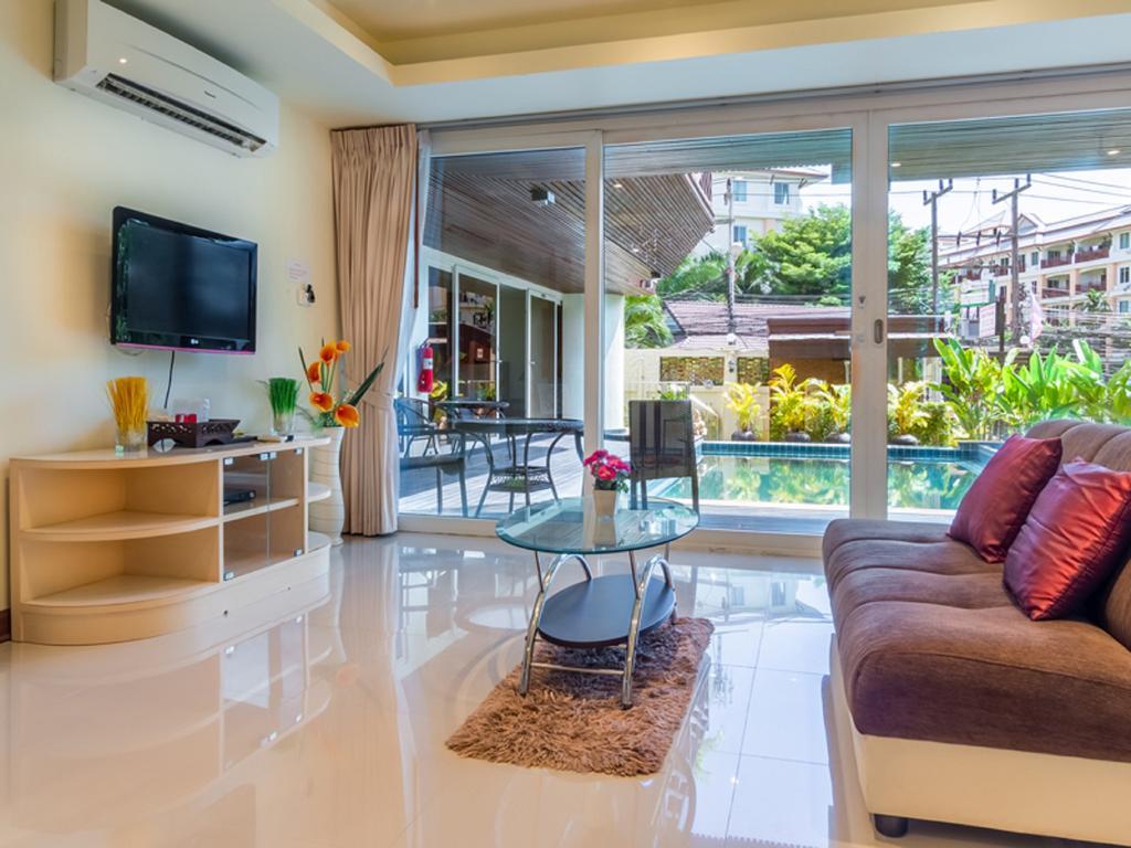 Hotel At Naiharn Boutique Hotel 3*