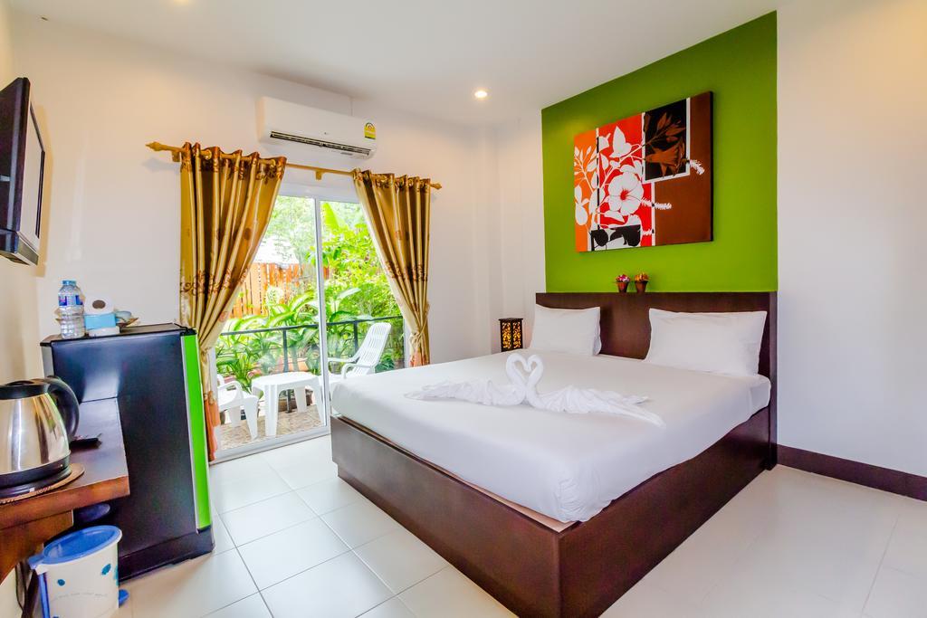 Casa de hóspedes Baan Yuyen Karon
