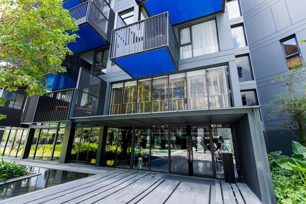 The Deck Modern Resort Phuket *