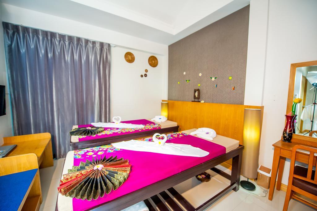 Grand Nai Harn Suites Hotel Rawai