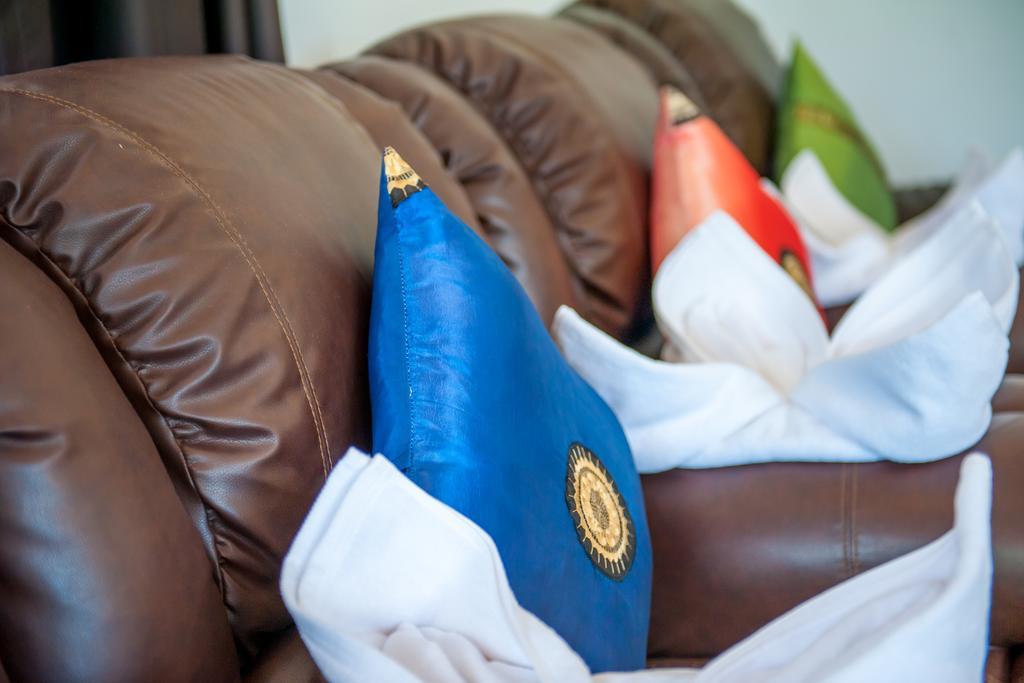 Hotel Grand Nai Harn Suites