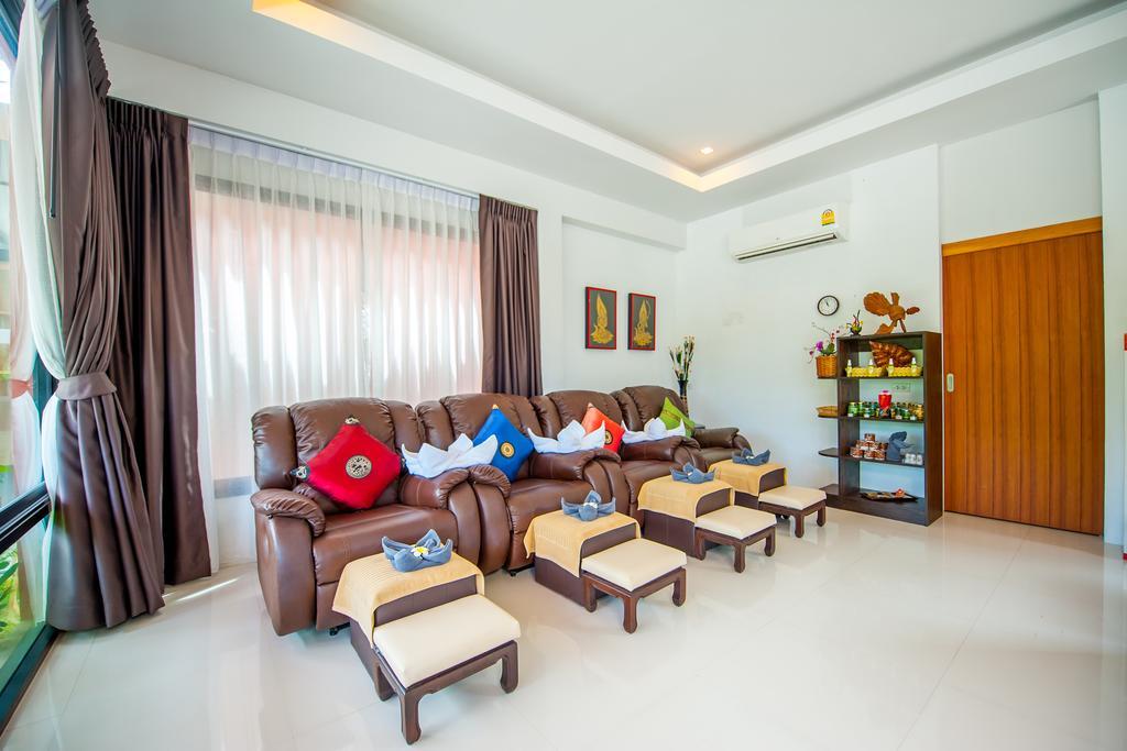 Grand Nai Harn Suites 4*