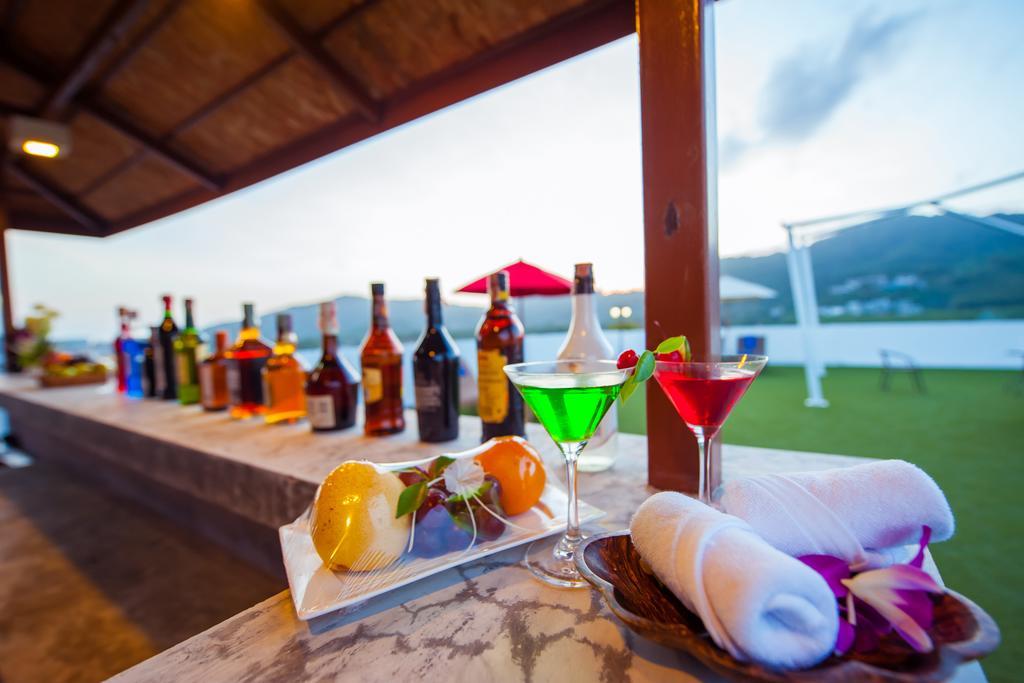 Grand Nai Harn Suites Hotel Rawai