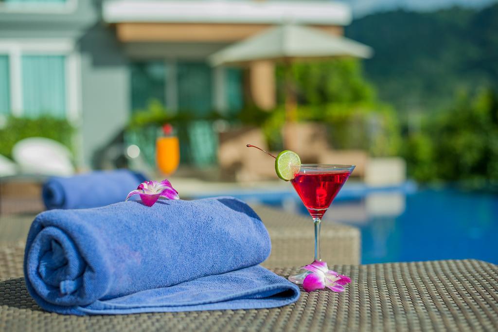 Hotel Grand Nai Harn Suites
