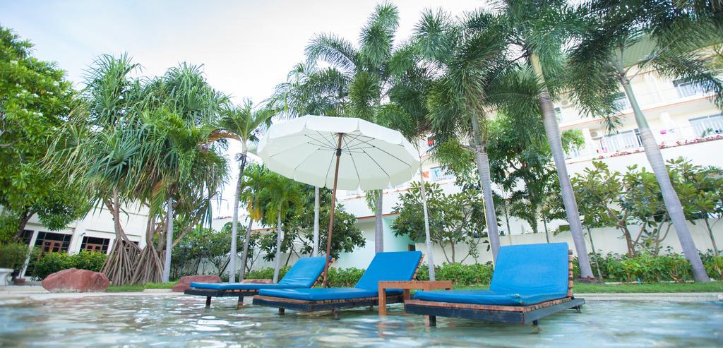 Resort Chalong Beach Hotel Phuket Phuket