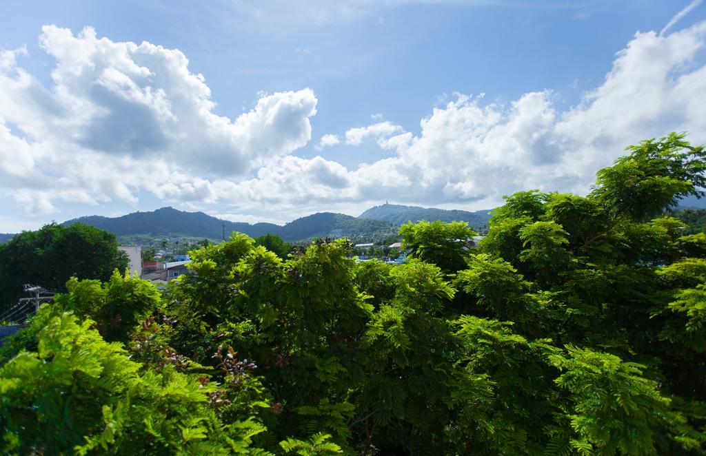 Resort Chalong Beach Hotel Phuket