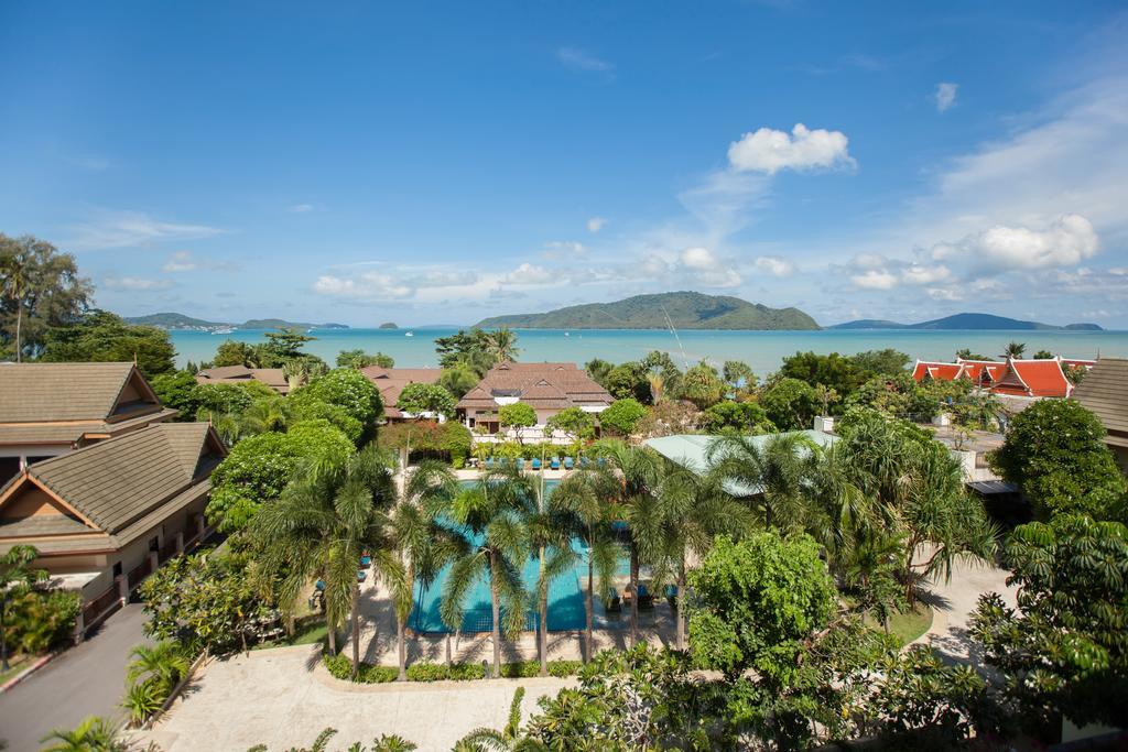 Chalong Beach Hotel Phuket Resort 3*