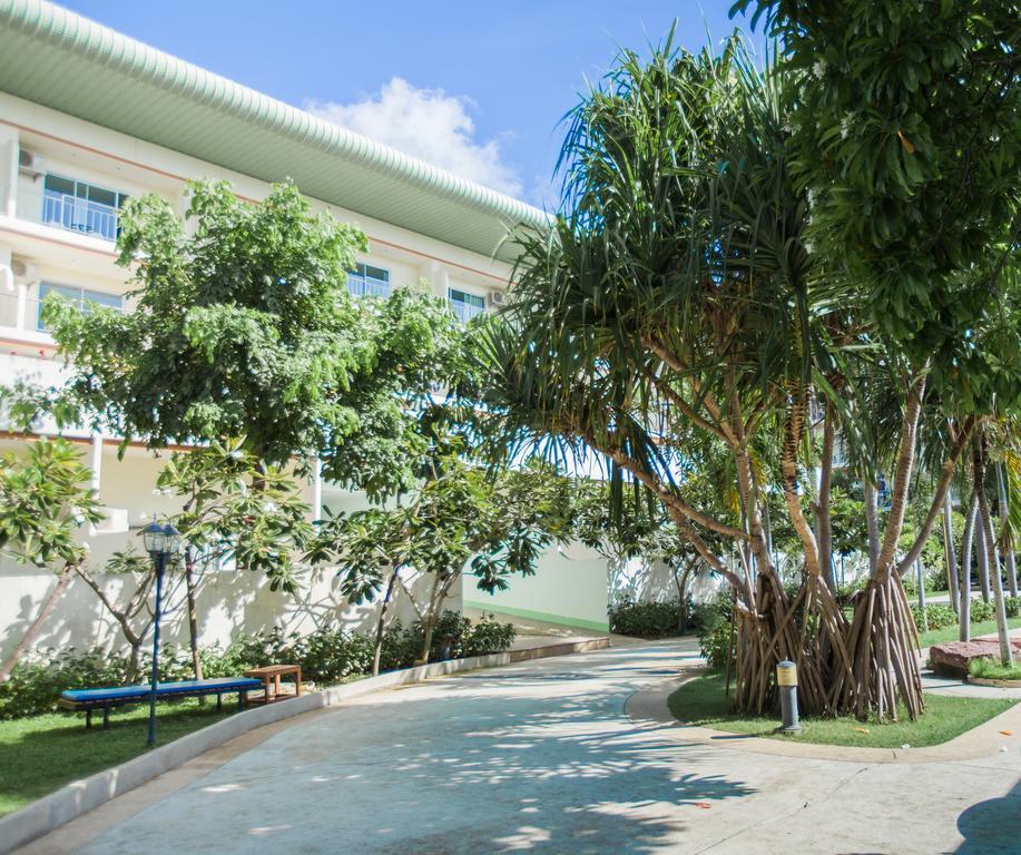 Chalong Beach Hotel Phuket 3*