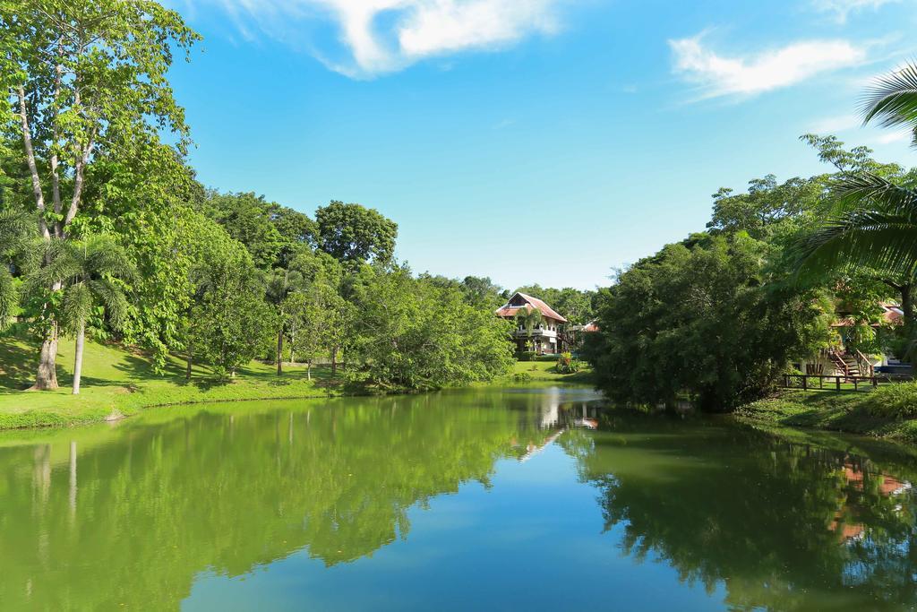 Baan-bua Villa