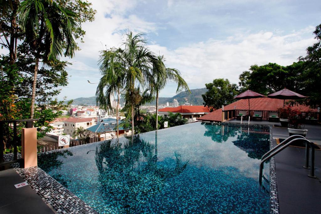 Patong Cottage Resort 3*