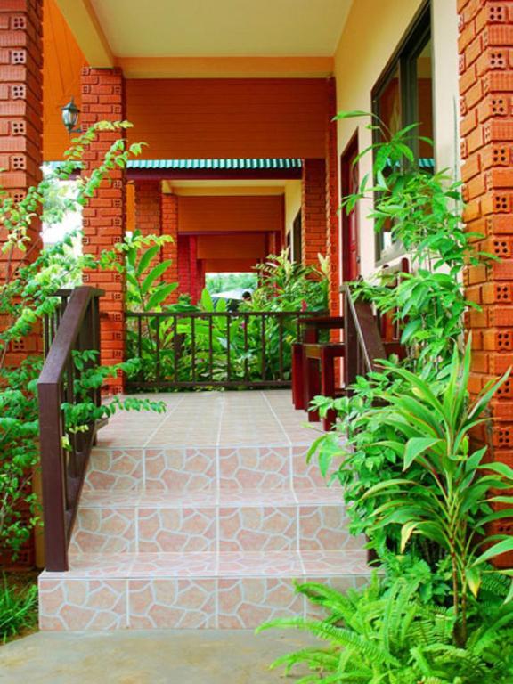 Tanamas House Inn