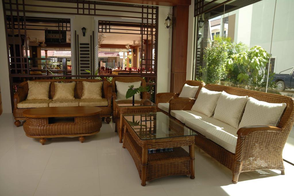 Hotel Outdoor Kata Beach (Phuket)