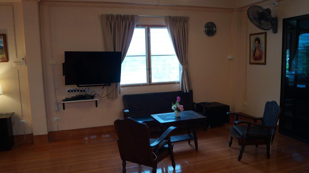 Kata Apartment