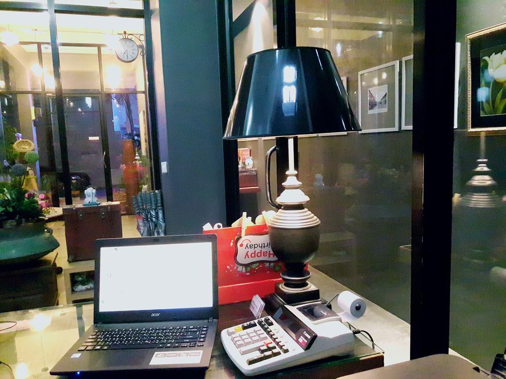 Arch Club Guest house