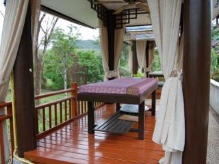 Thai Modern & 
