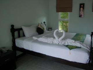 Thai Modern & 