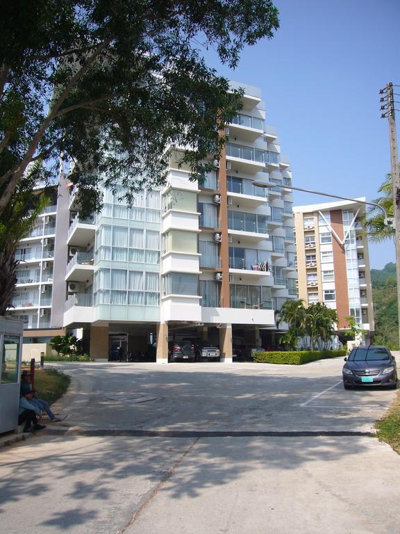 Chic Unit A303, A306, A307, A308, A406 * Karon