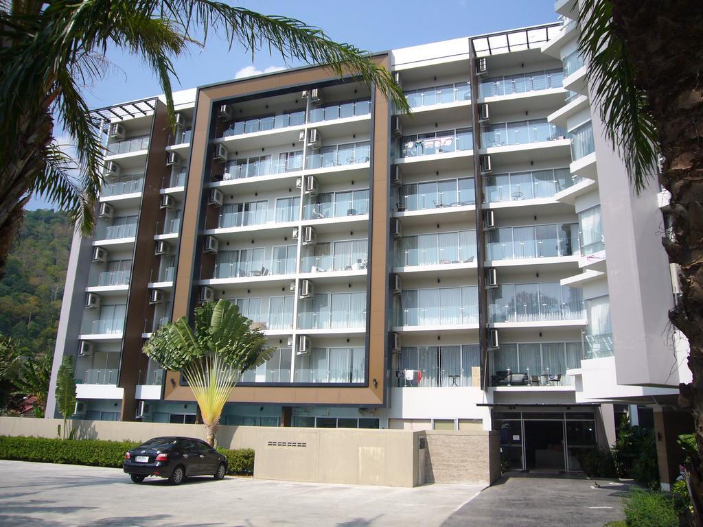 Chic Unit A303, A306, A307, A308, A406 Apartment