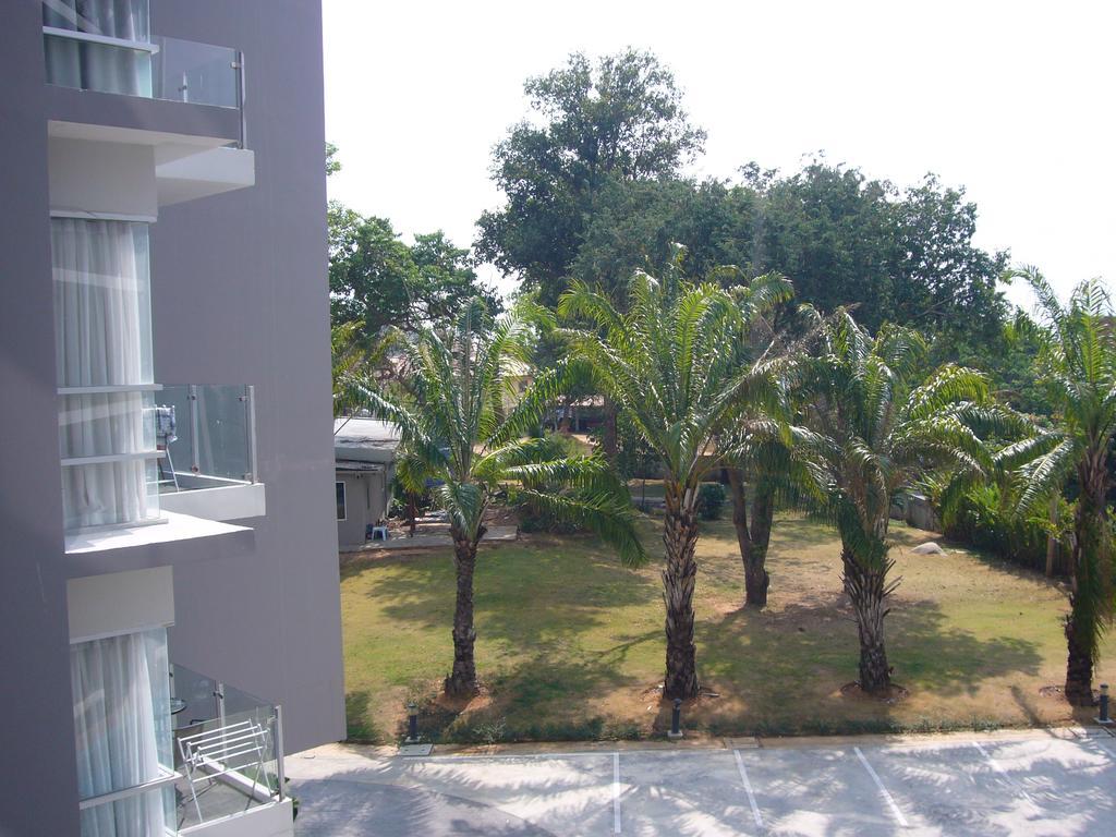 Apartment Chic Unit A303, A306, A307, A308, A406 *