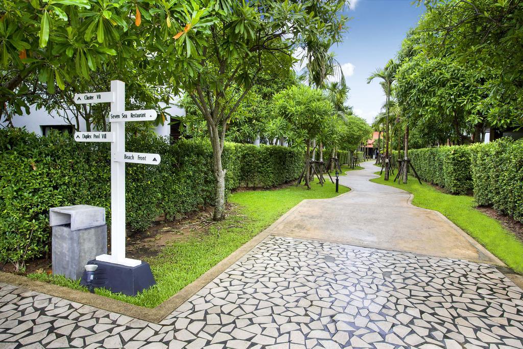 D Varee Resort