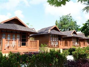 Resort Phuket Siray Hut 2*