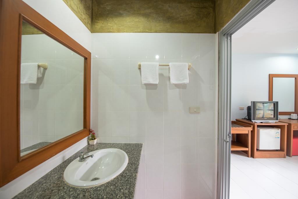 Simply 2* Kata Beach (Phuket)